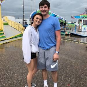 Meet your Posher, Hali